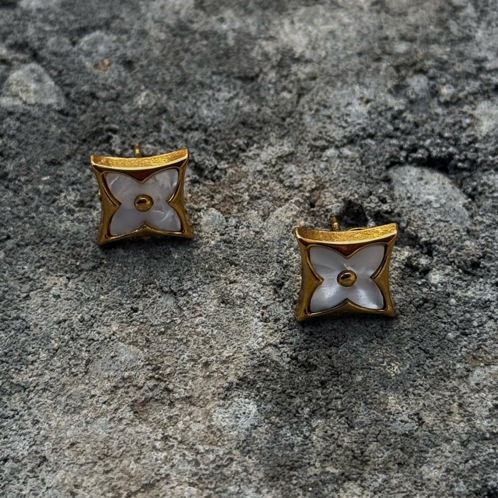 Elegant Gold and White Stud Earrings